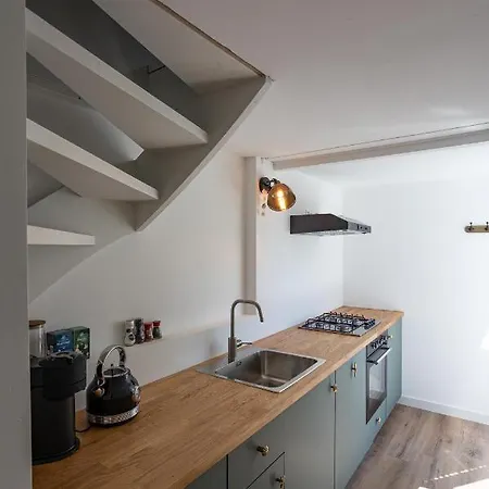 Tiny Beachhouse شقة *