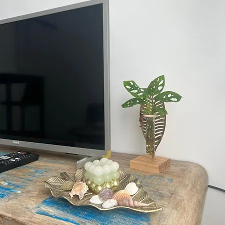 דירה Tiny Beachhouse *