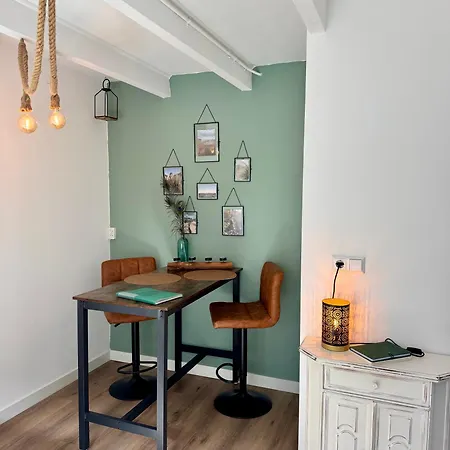 Tiny Beachhouse Apartment
